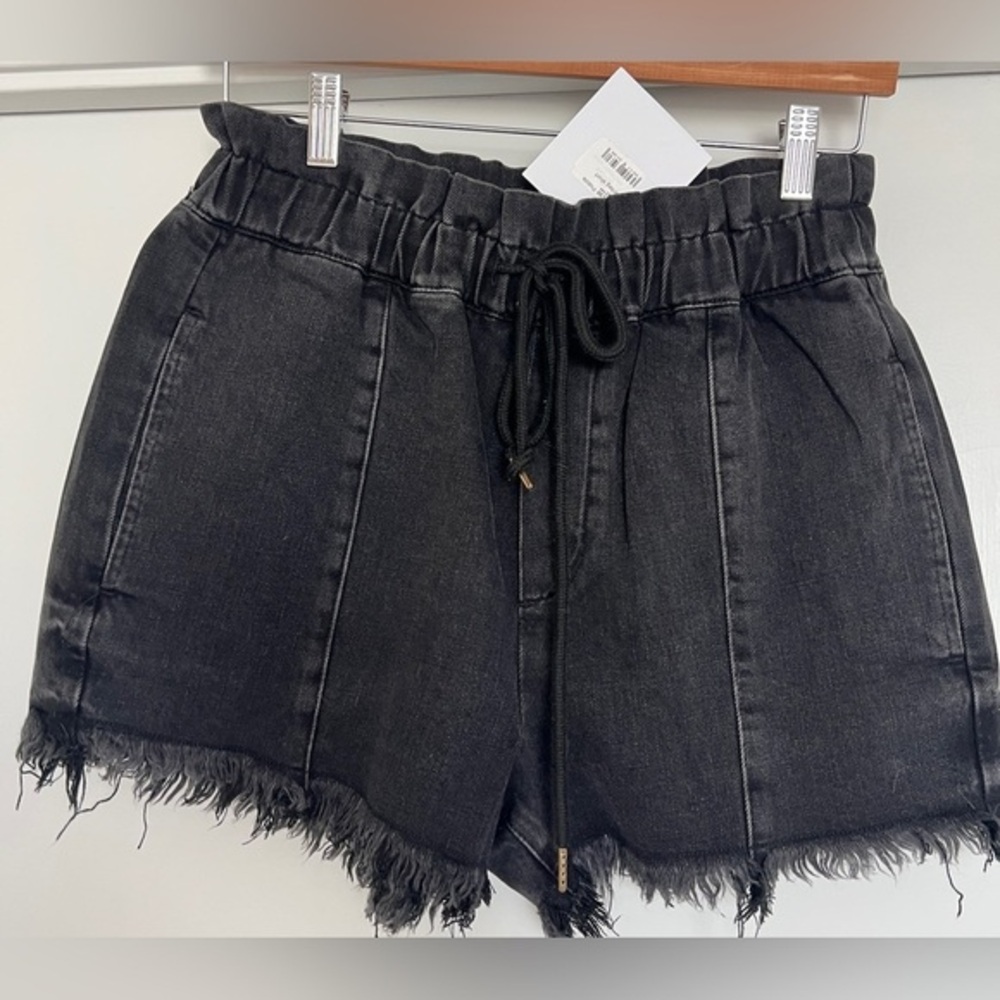 Pistola - NWT Salem Cooper Paperbag Drawstrings Short in Black Size -Small